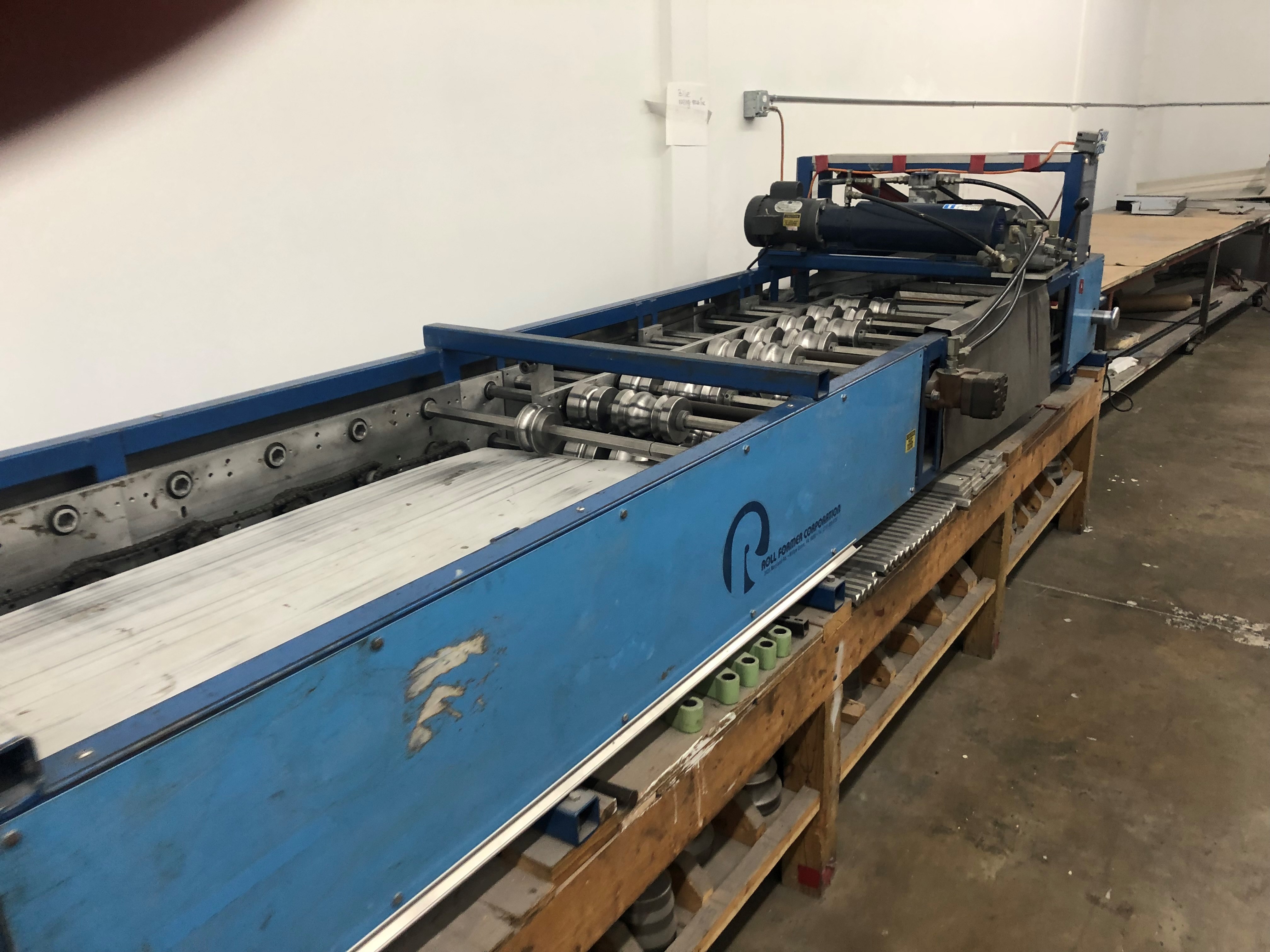 Roll Former Crown Soffit-Frieze Rolling Machine, Machine ID: 8765